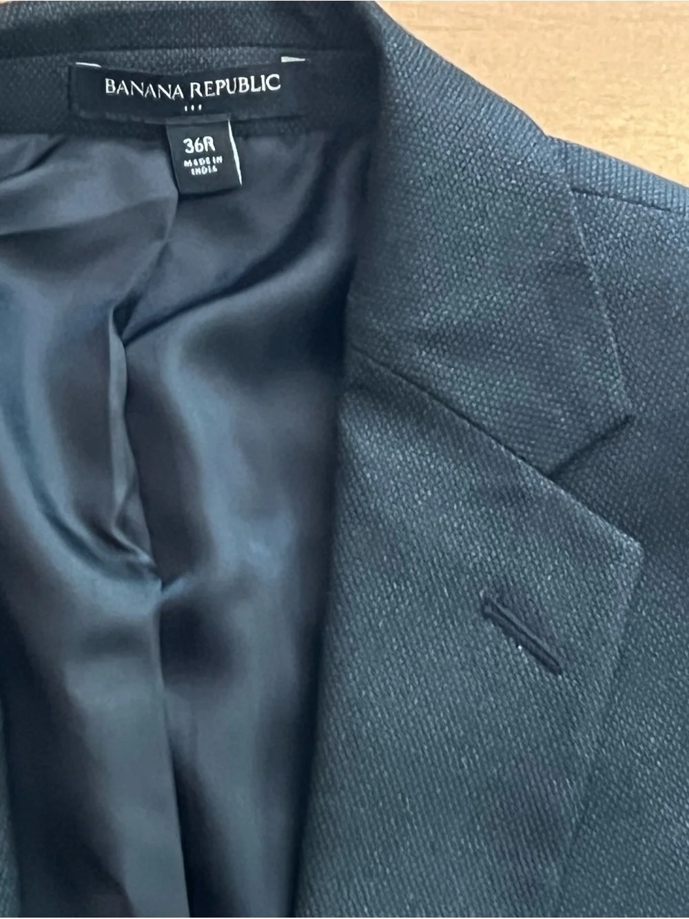 Banana Republic Charcoal Great Suit - Jacket 36R Pants 29/32